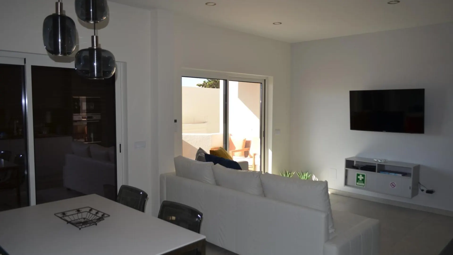 Above The Beach, 10 Min From The City Center - Casa Da Tartaruga Lagos